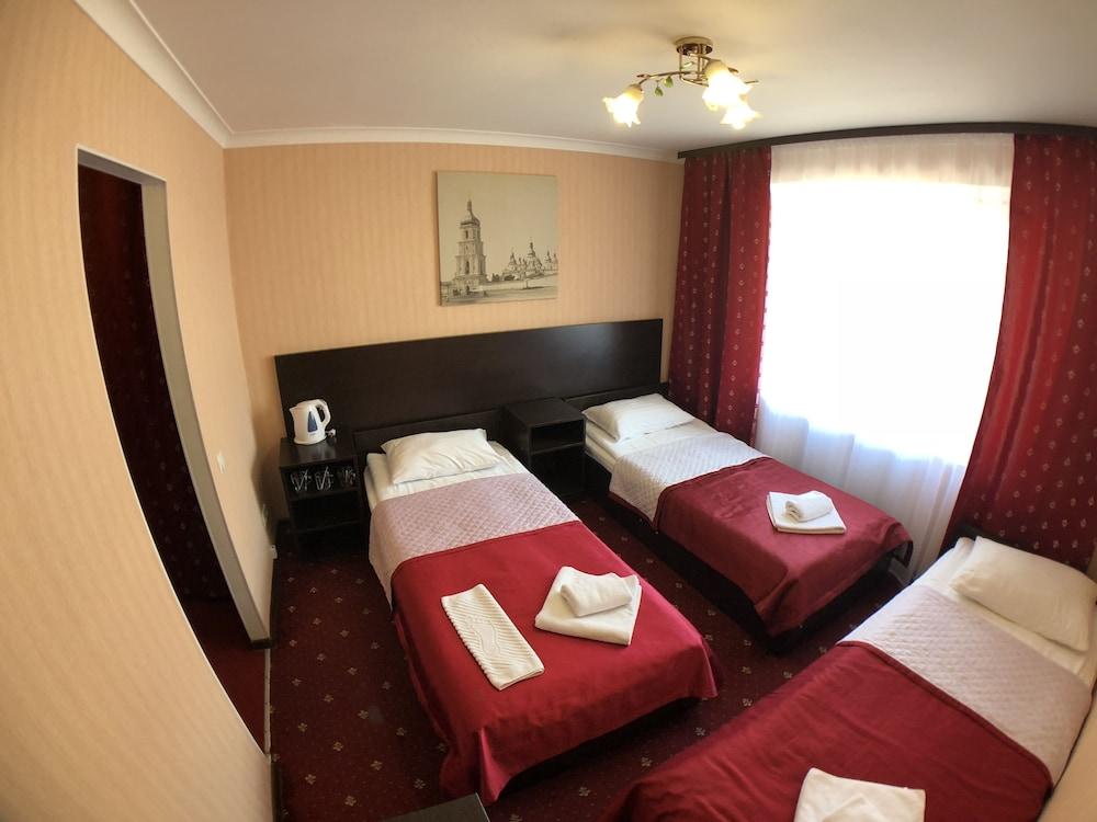 Hotel Nivki Kyiv Exterior photo
