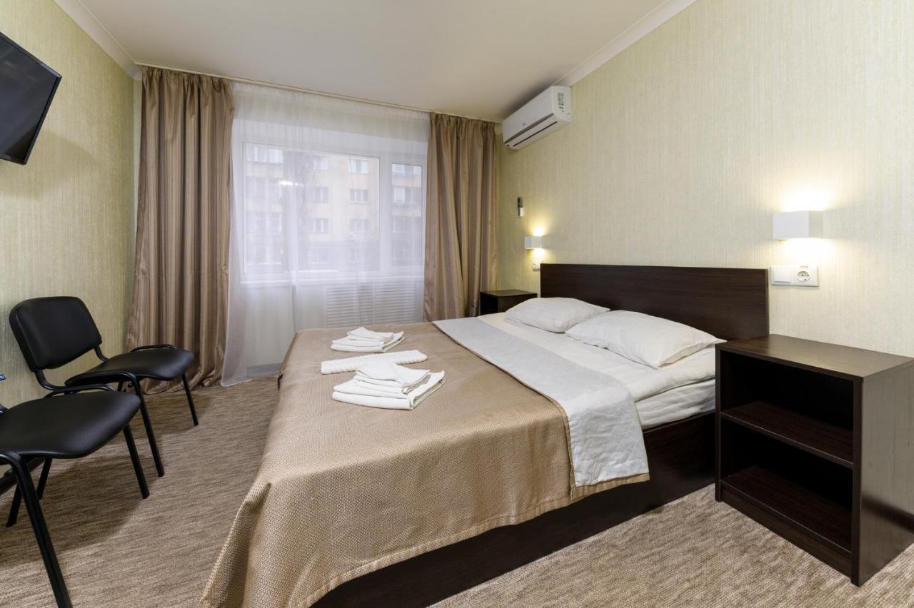 Hotel Nivki Kyiv Exterior photo
